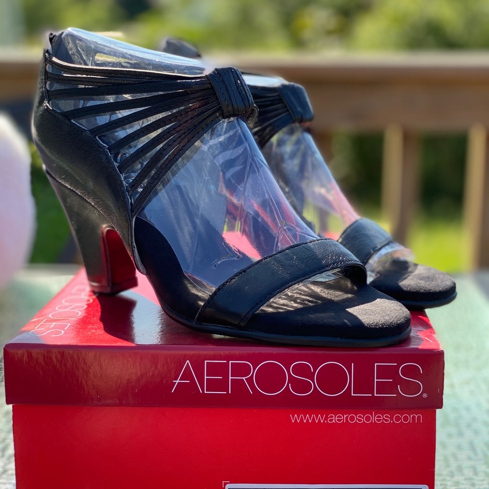 Aerosoles Size 7 Black Leather Shoes
